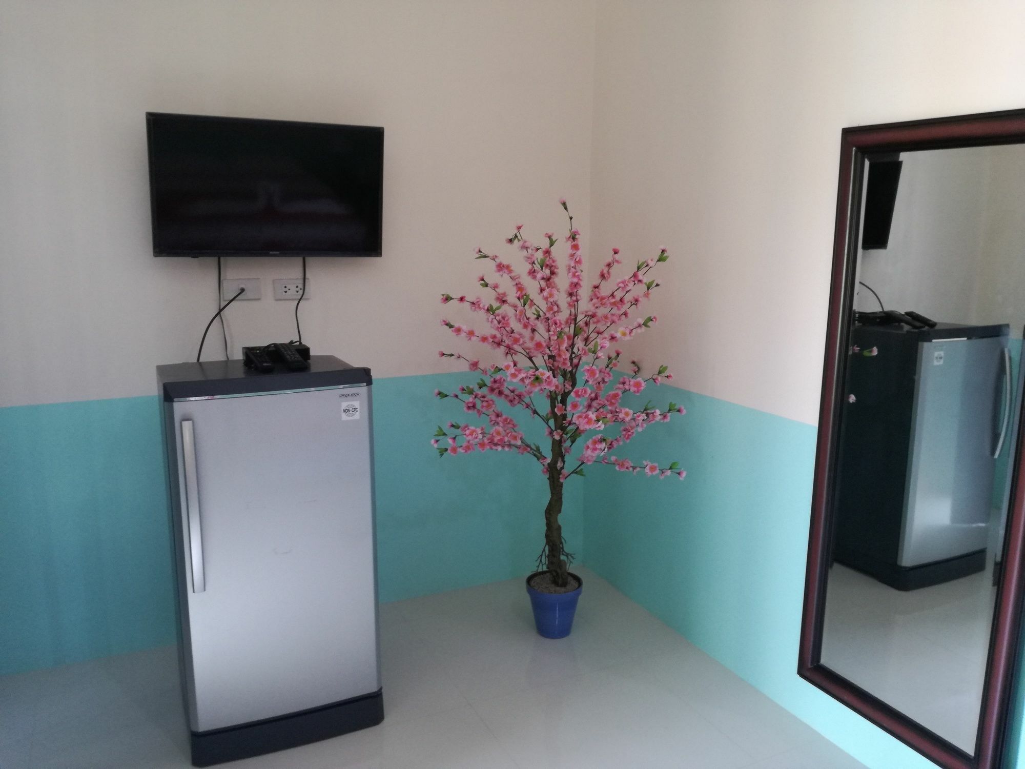 Richdel Hotel Resort Đảo Mactan Ngoại thất bức ảnh
